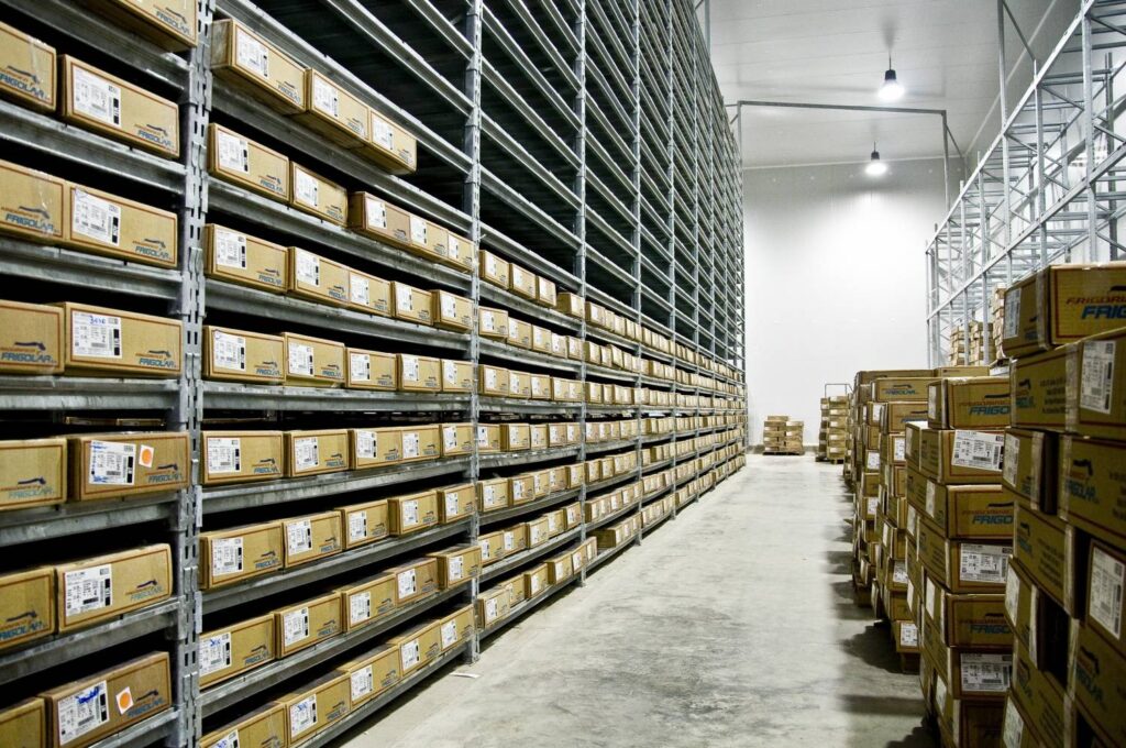 racks de pasillo angosto